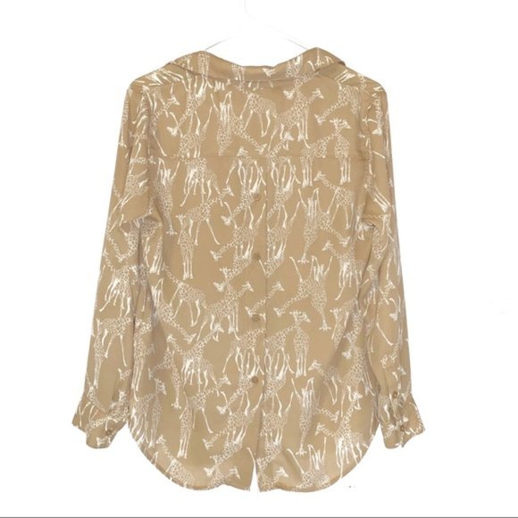 Banana Republic Tan Boyfriend Popover Top Giraffe - Picture 2 of 12